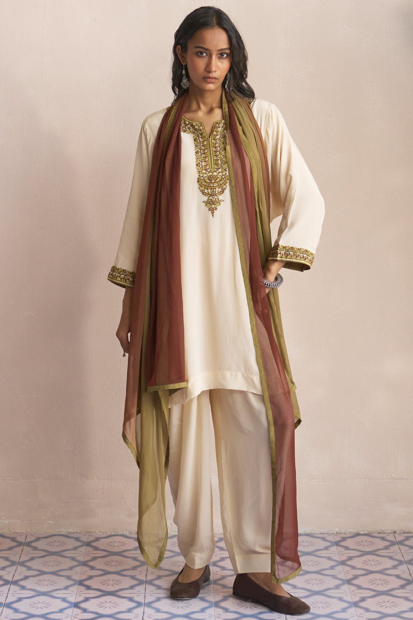 Aari Embroidered Ivory Set - CEDAR