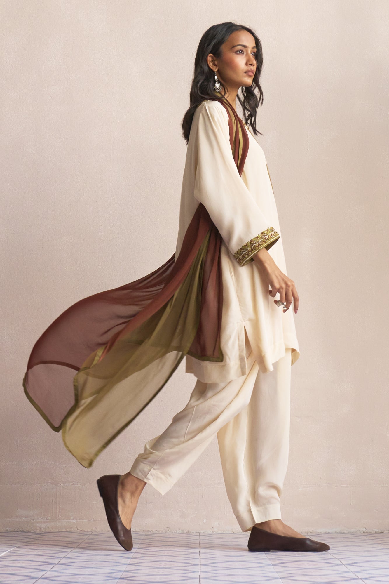 Aari Embroidered Ivory Set - CEDAR