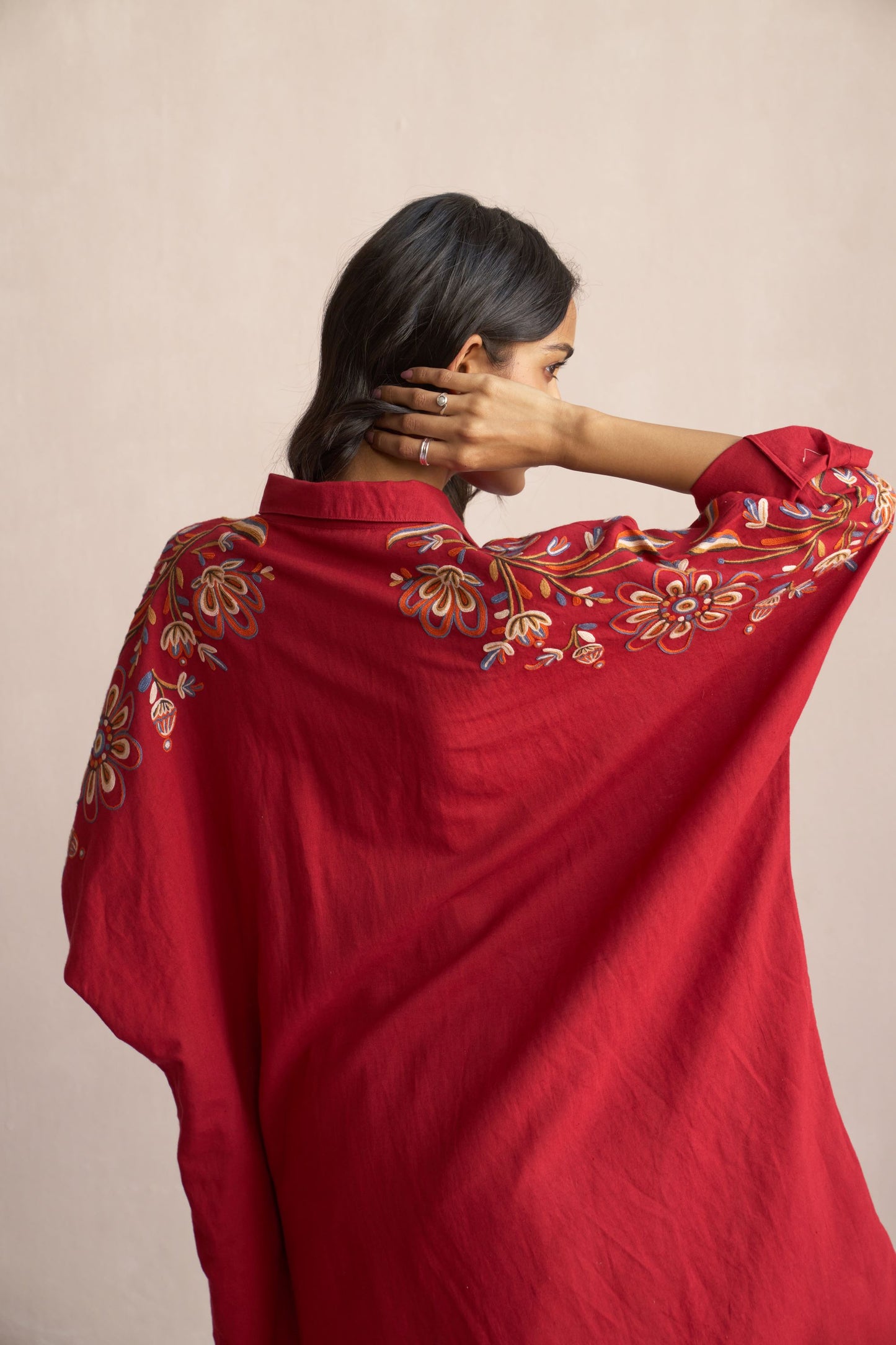 Linen Kaftan/Red - Shoulder fall embroidery