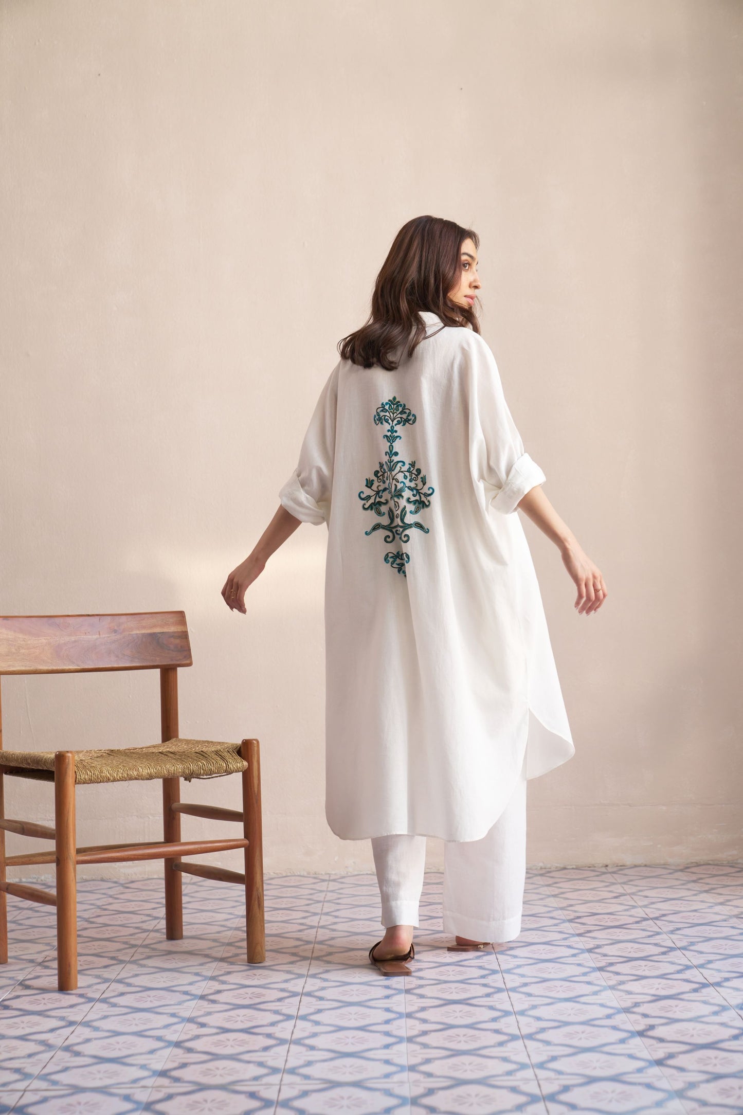Linen Kaftan /Original White - Back motif