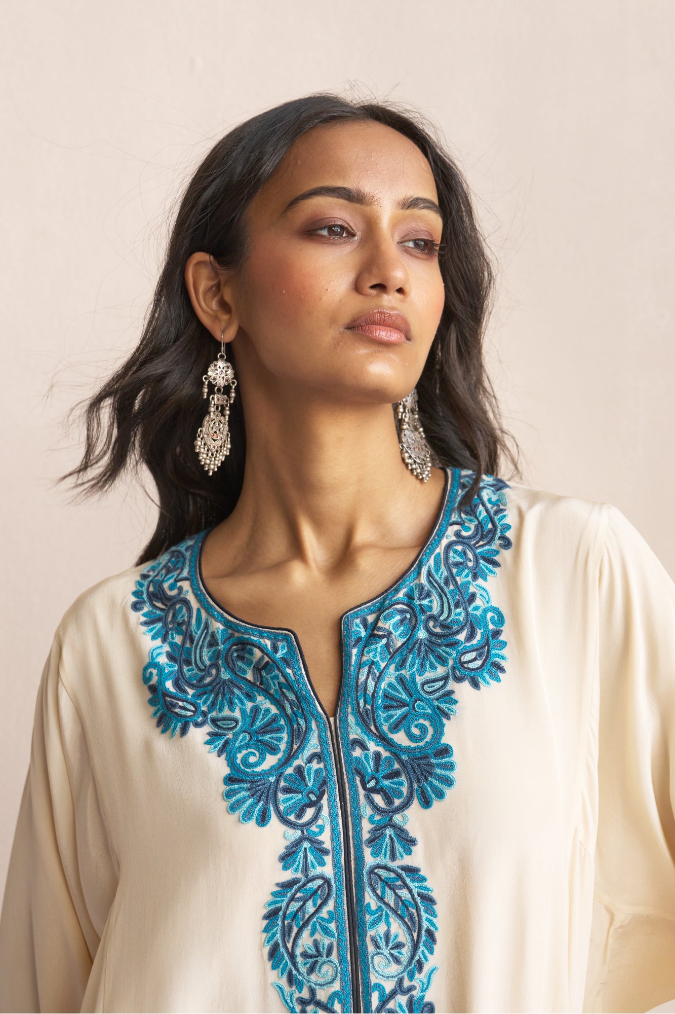 Aari Embroidered Ivory Set - AQUA ICED