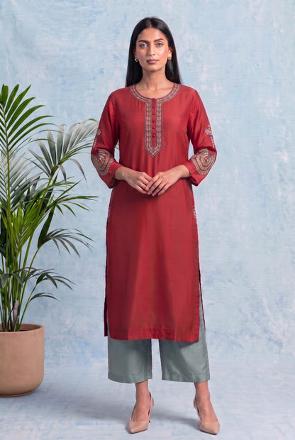 Crimson Ember Pheran Set with Aari Embroidery
