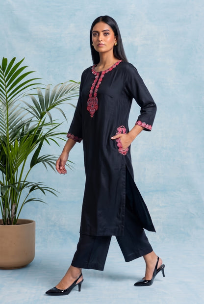 Black Dahlia Pheran Set with Aari Embroidery