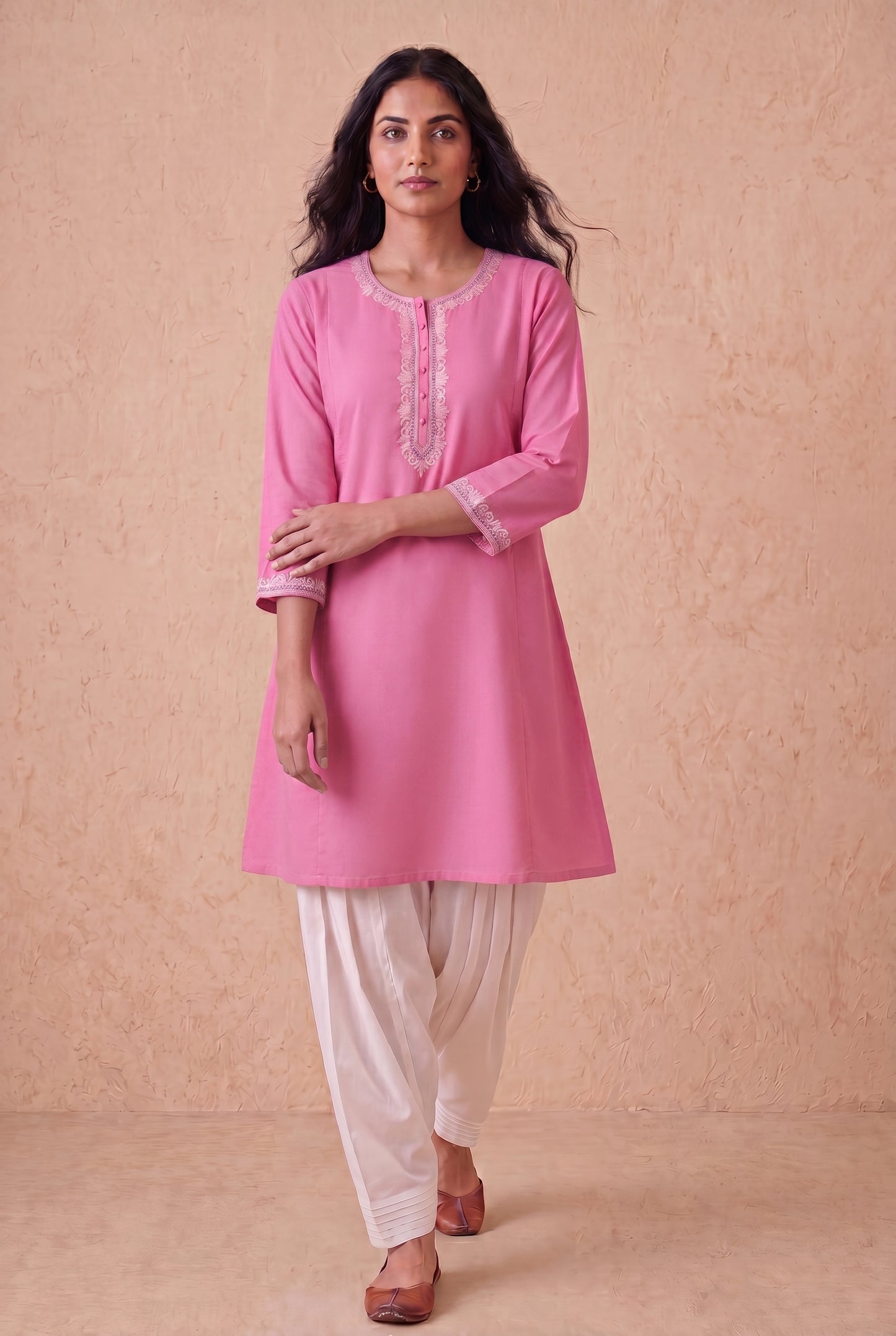 Blush Pink A Line Kurta Set With Aari Embroidery