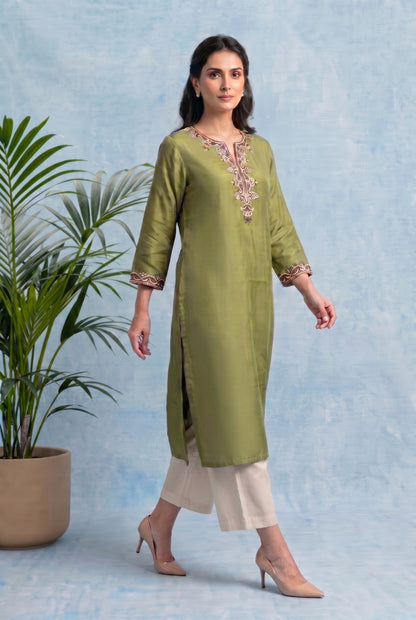 Olive Grove Pheran Set with Aari Embroidery