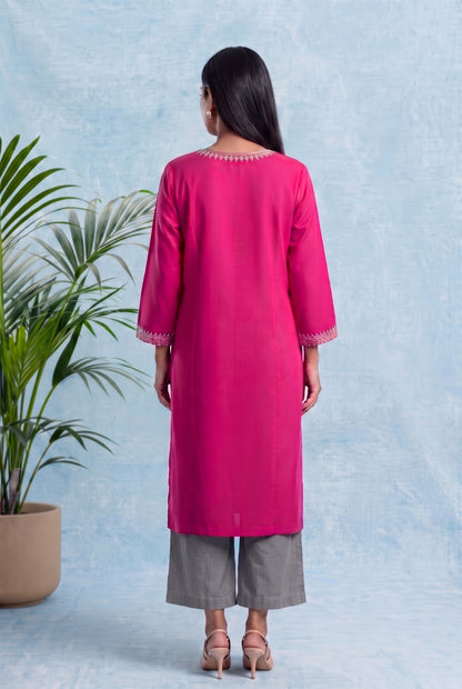 Berry Blush Pheran Set with Aari Embroidery