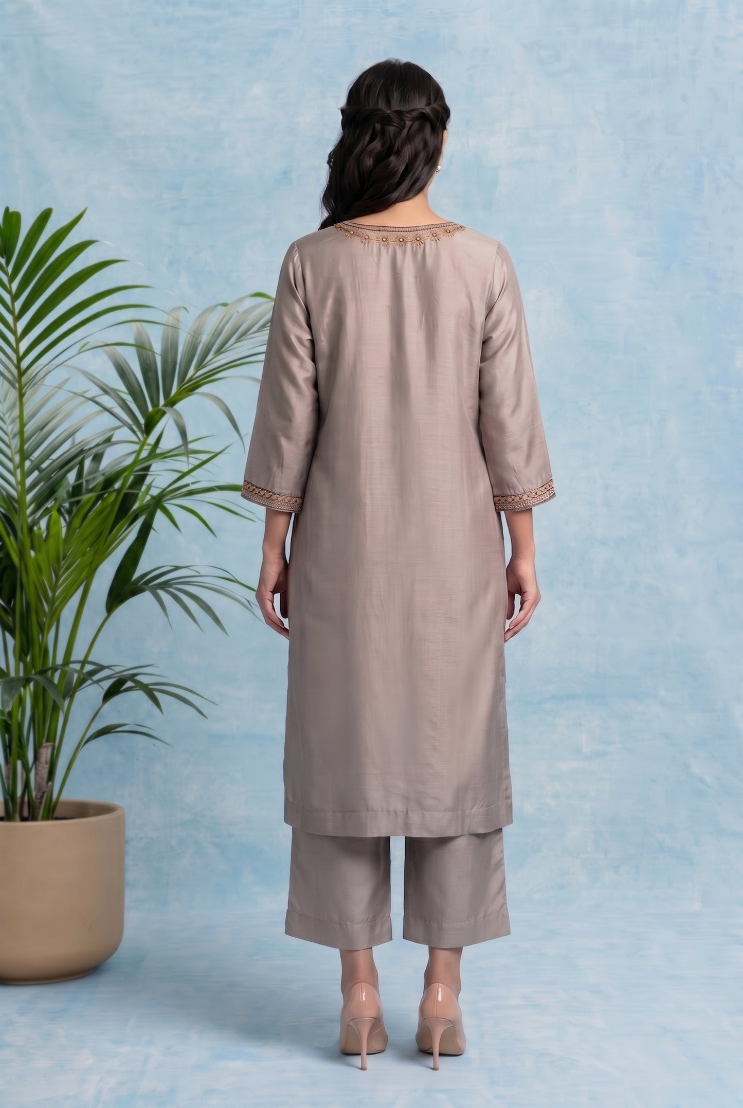 Moonstone Grey Pheran Set with Aari Embroidery
