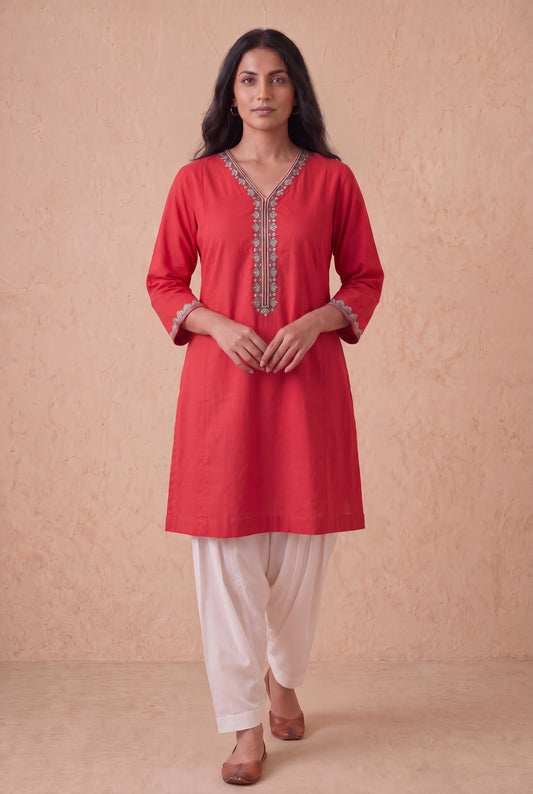 Poppy Reda Line Kurta Set With Aari Embroidery