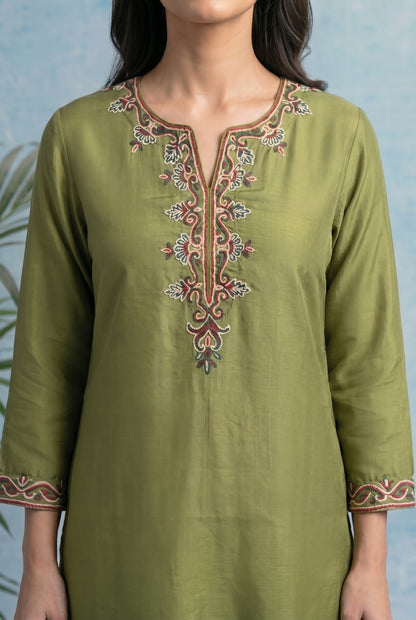 Olive Grove Pheran Set with Aari Embroidery