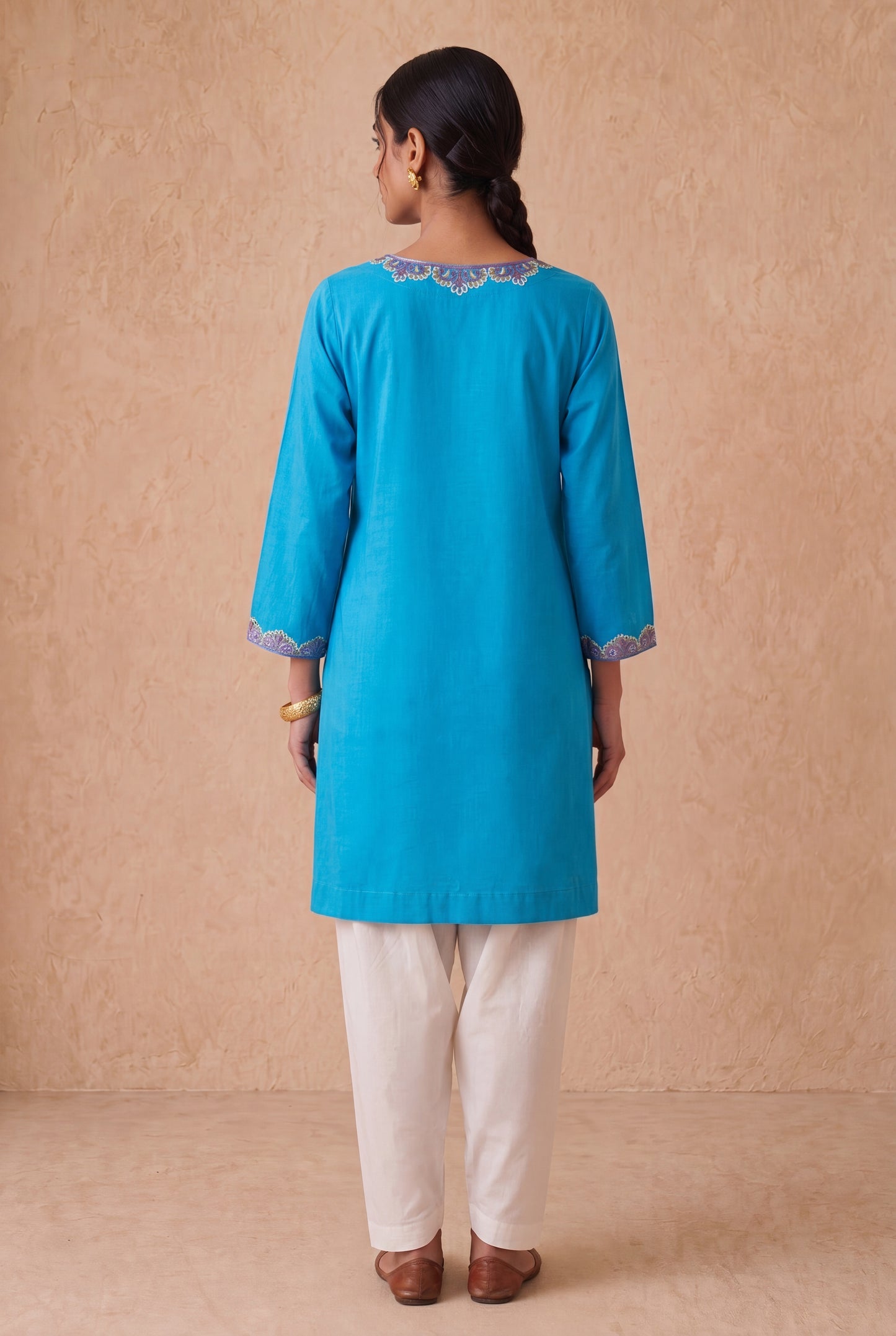 Aqua Blue A Line Kurta Set With Aari Embroidery