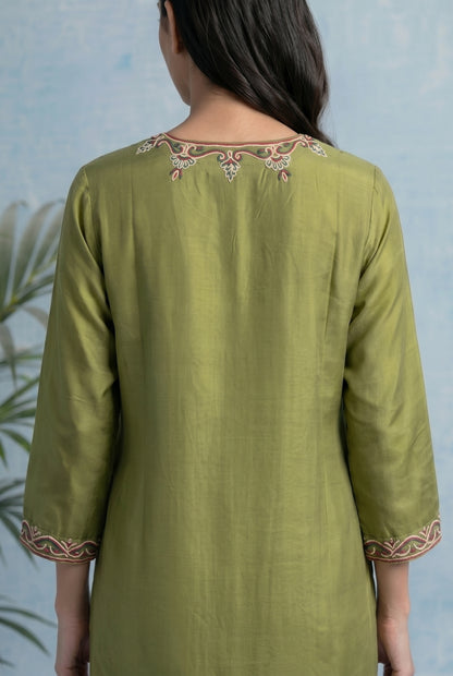 Olive Grove Pheran Set with Aari Embroidery