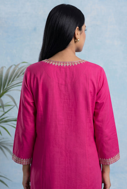 Berry Blush Pheran Set with Aari Embroidery