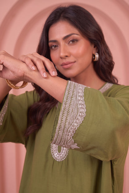 Olive Groove Mul Kaftaan Set