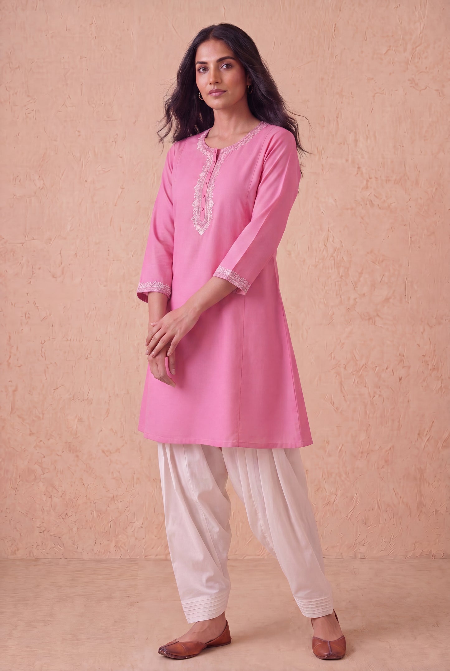 Blush Pink A Line Kurta Set With Aari Embroidery