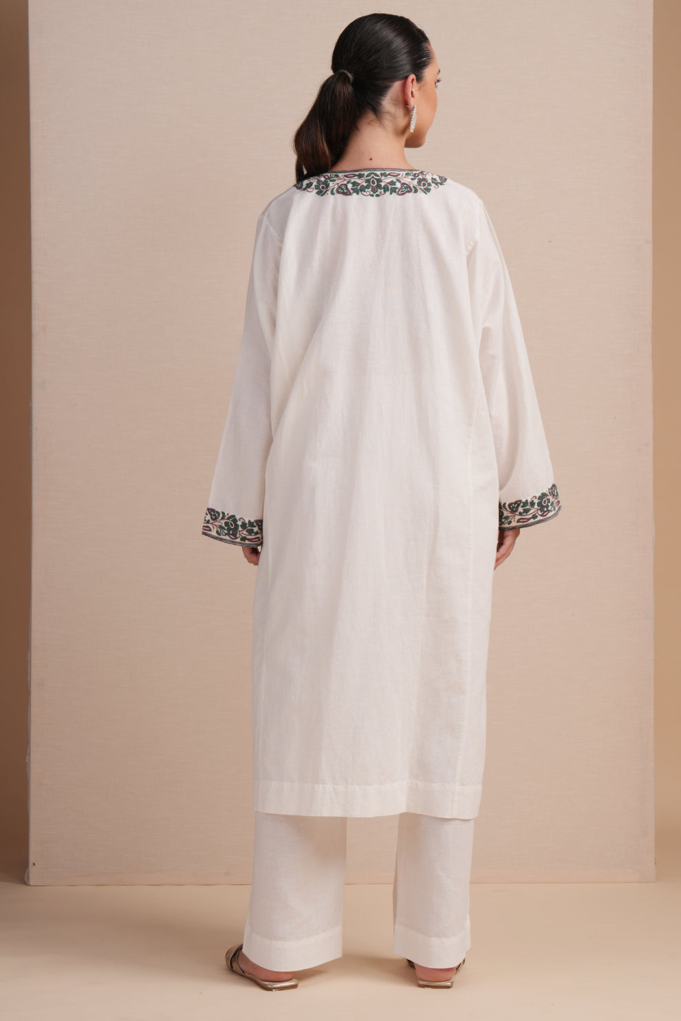 Linen White with Green Embroidery Pheran Set