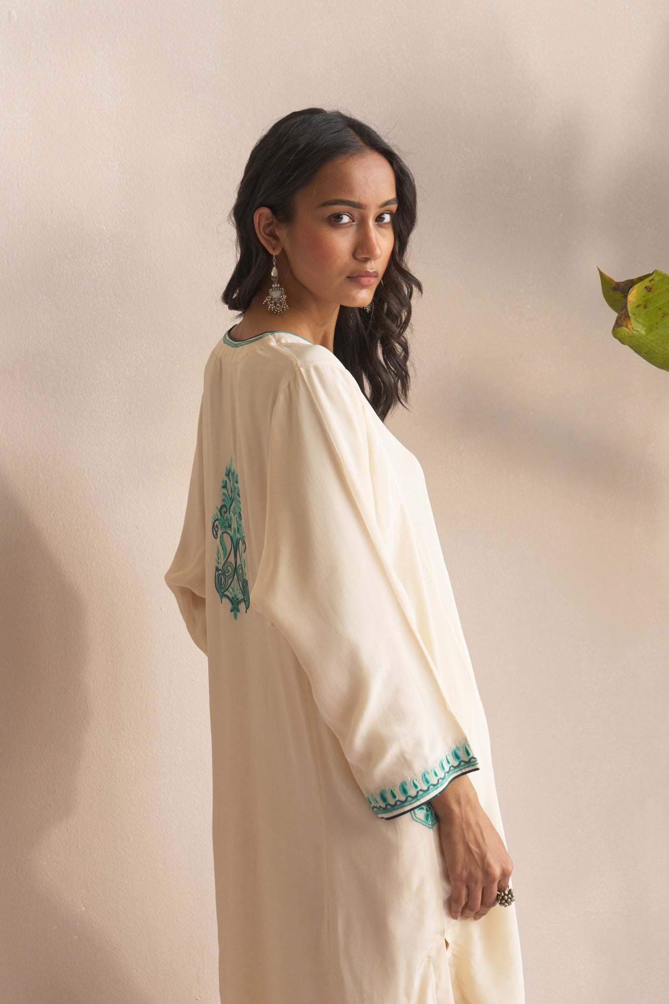 Aari Embroidered Ivory Set - BISTRO GREEN