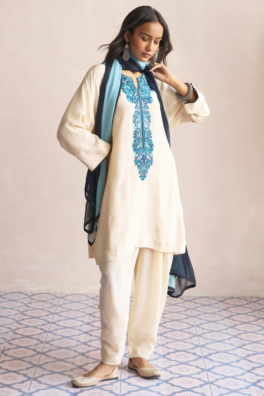 Aari Embroidered Ivory Set - AQUA ICED