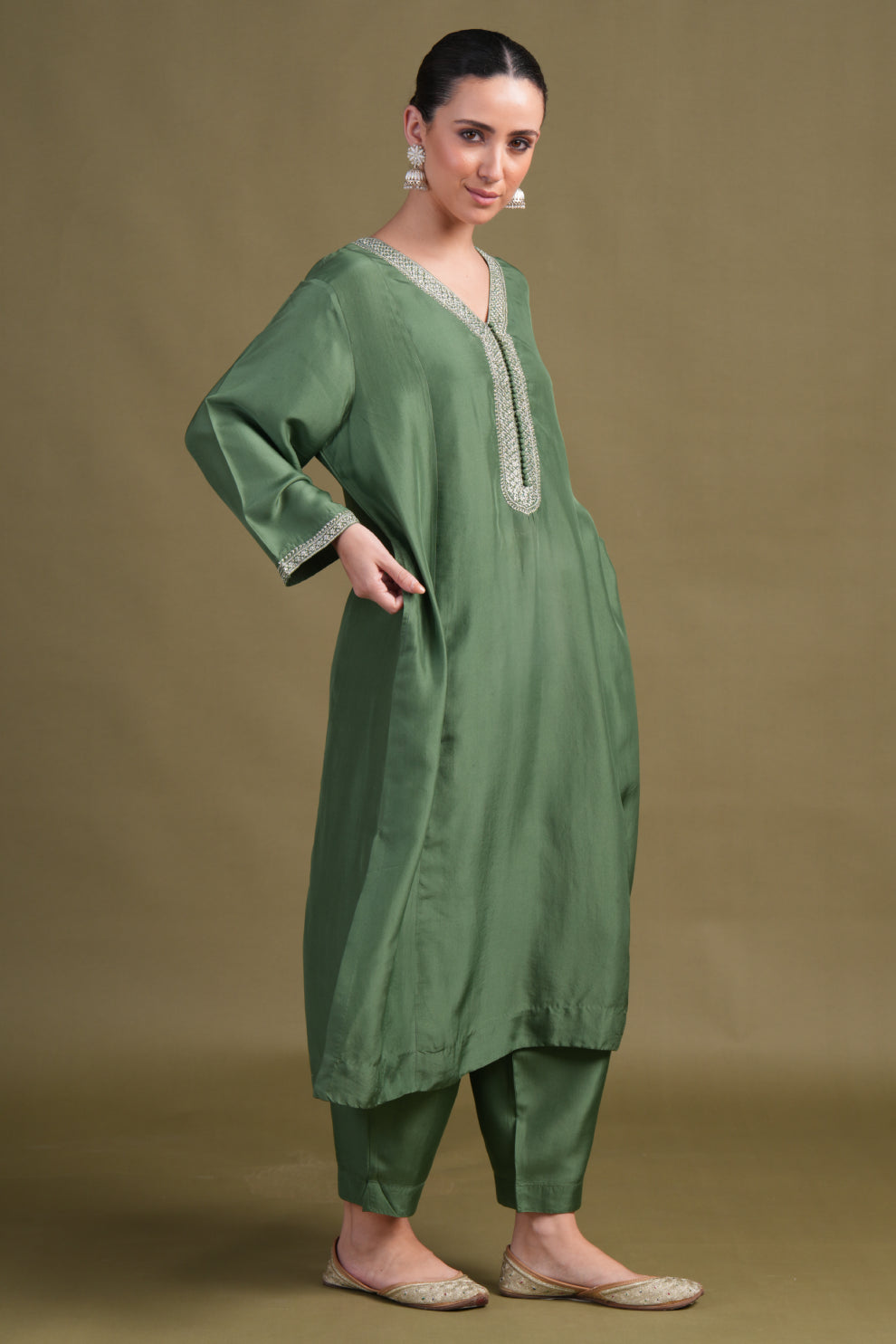 Silk Calla Green Tilla Set