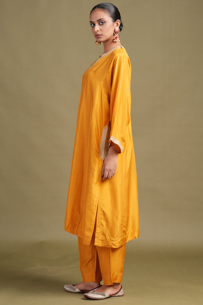 Silk Cheddar Tilla Set