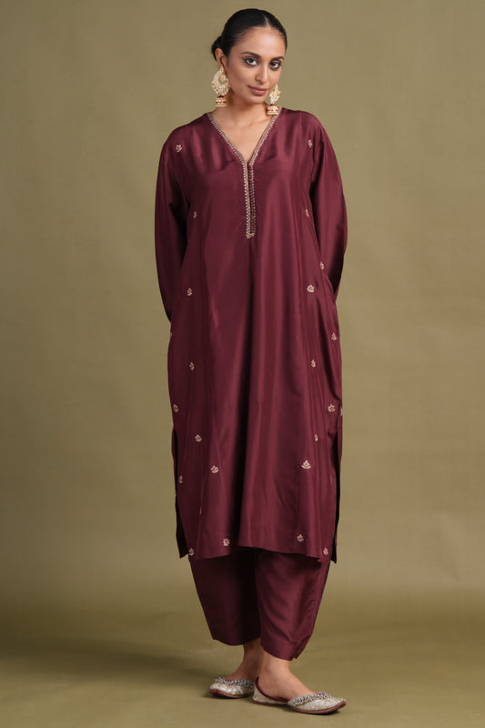 Silk Maroon Tilla Set
