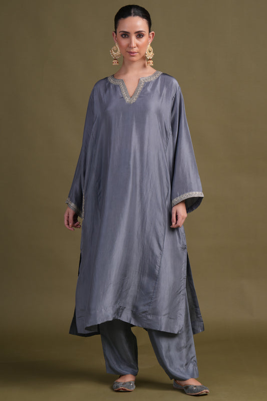 Silk Neutral Gray Tilla Set