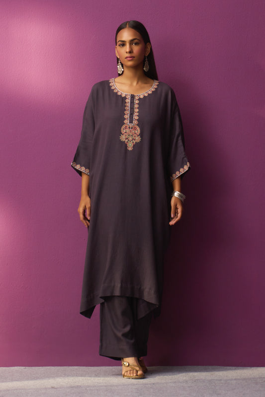 Woollen Kaftan/Aari- Aspalt