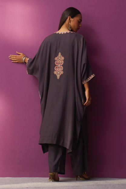 Woollen Kaftan/Aari- Aspalt