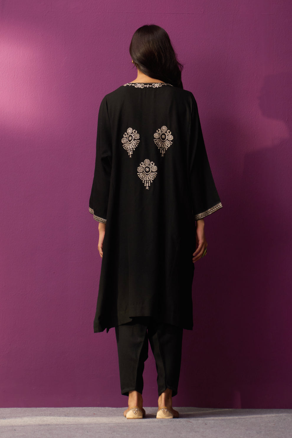 Woollen Pheran Set/Tilla - Black