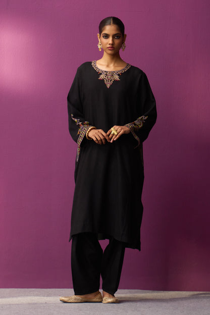 Woollen Pheran Set/Aari - Black with Maroon Embroidery