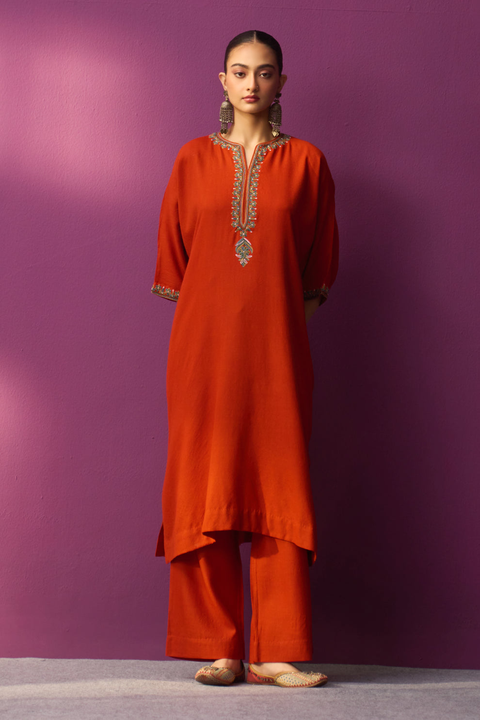 Woollen Kaftan/Aari- Chilli