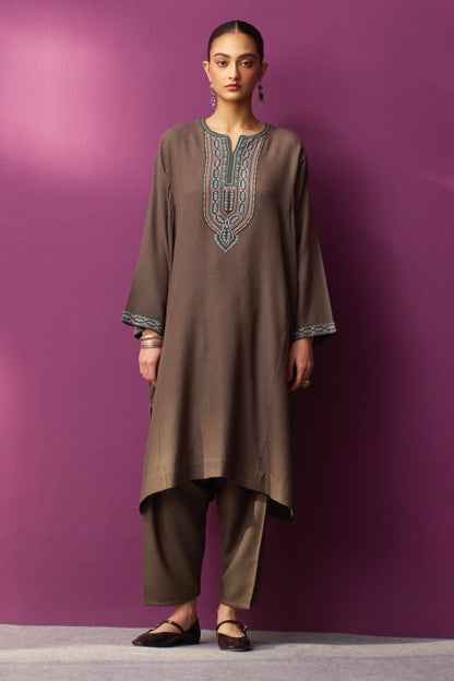 Woollen Pheran Set/Aari - Cinder