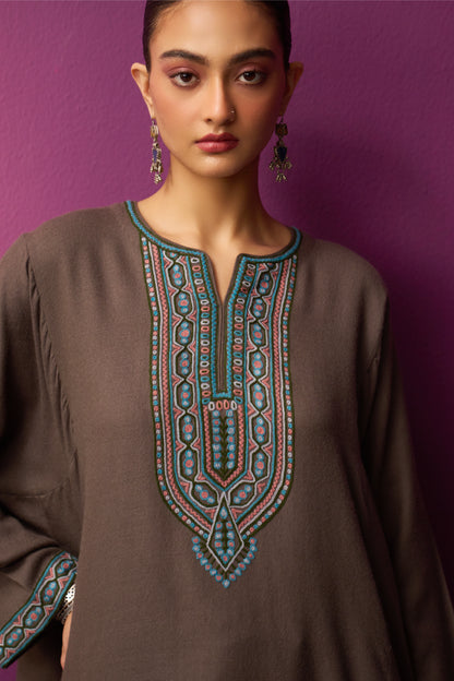 Woollen Pheran Set/Aari - Cinder