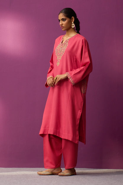 Woollen Pheran Set/Aari - Calypso Coral