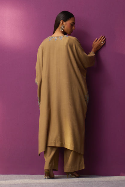 Woollen Kaftan/Aari - Dune