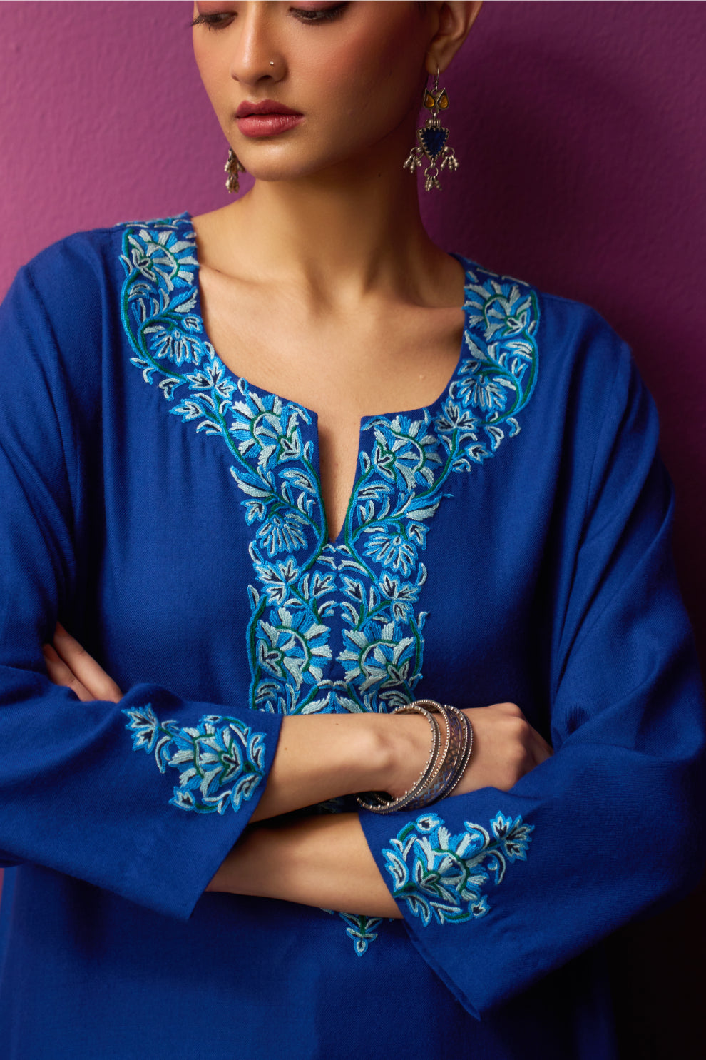 Woolen Electric Blue Aari Pheran set