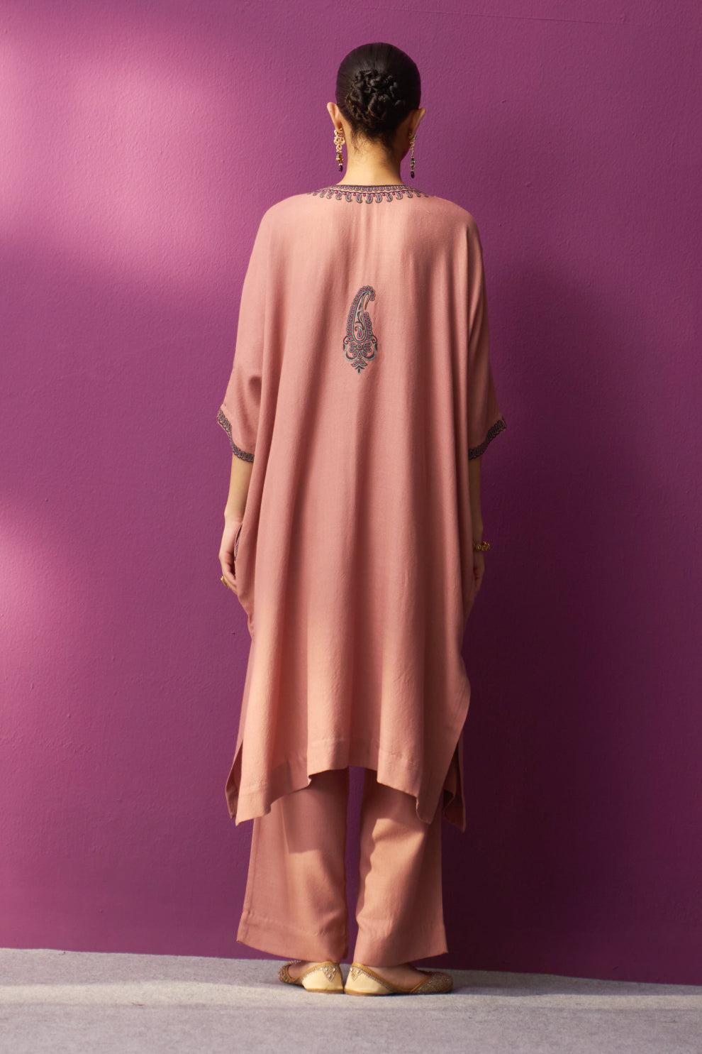 Woollen Kaftan/Aari- French Rose