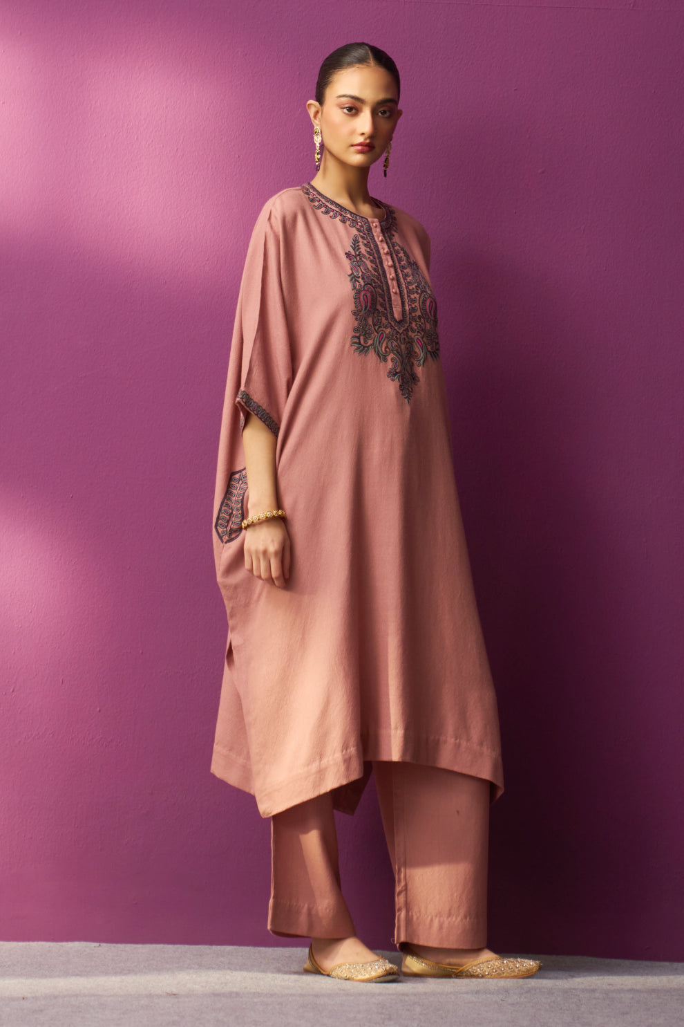 Woollen Kaftan/Aari- French Rose