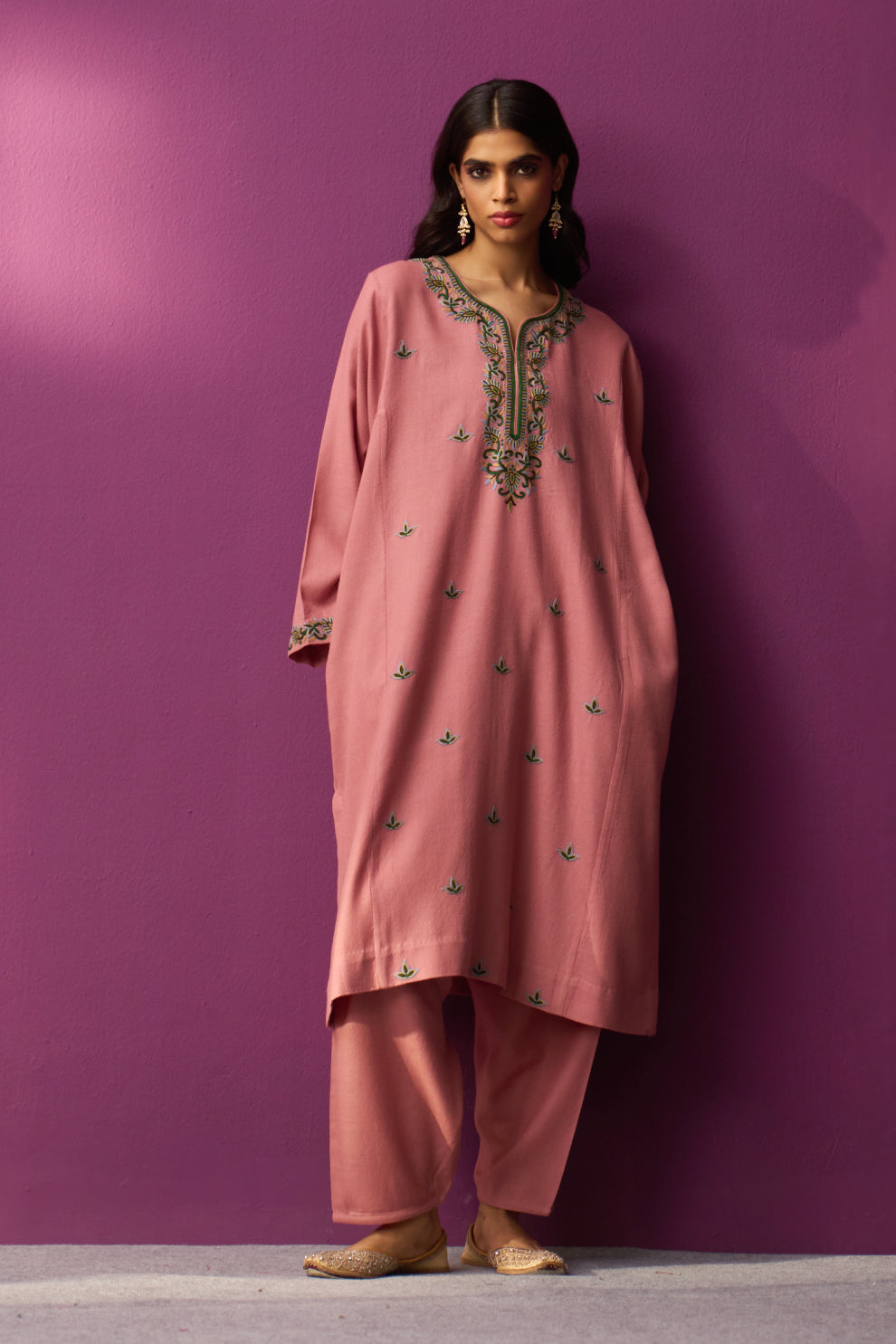 Woollen Pheran Set/Aari - French Rose OG + Jaal boota