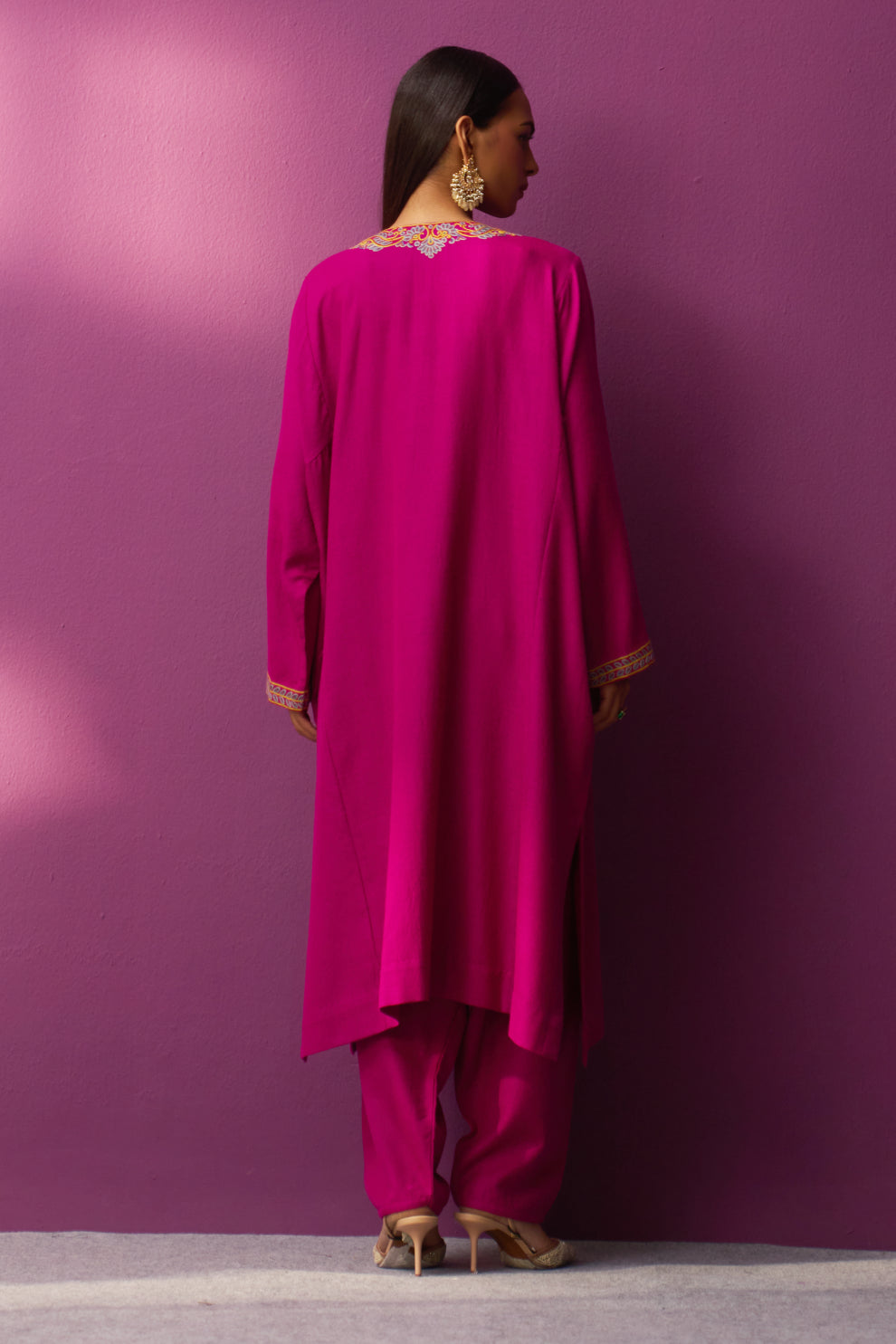 Woolen Fuschia Aari Pheran set