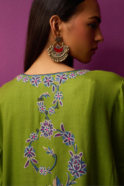 Woollen Pheran Set/Aari - Kiwi Aari