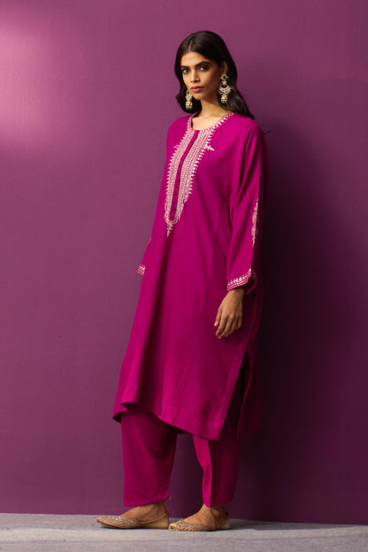 Woollen Pheran Set/Tilla - Magenta