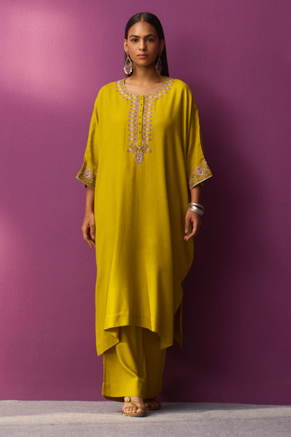 Woollen Kaftan/Aari - Matcha