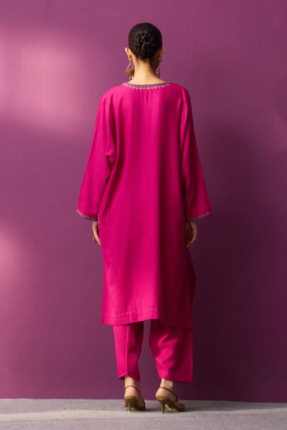 Woolen N-202 Aari Pheran set