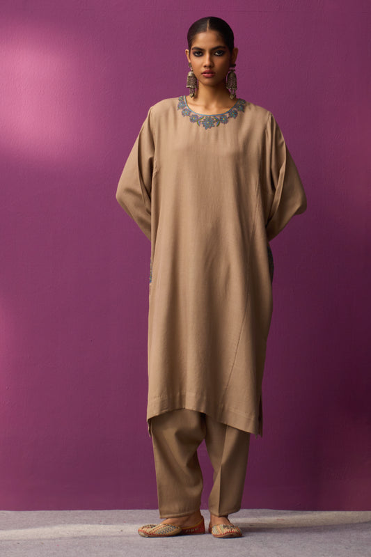 Woollen Pheran Set/Aari - Neutral Beige