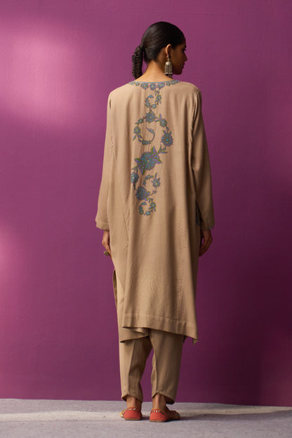 Woollen Pheran Set/Aari - Neutral Beige