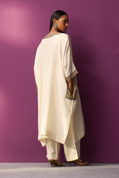 Woollen Kaftan/Aari - Off White