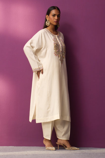 Woolen off white with pink embroidery Aari Pheran set