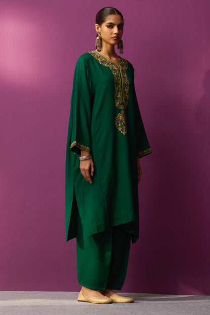 Woollen Pheran Set/Aari - Quetzal green + Long Neck