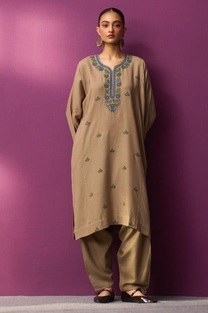 Woollen Pheran Set/Aari - Sesame + Jaal Boota
