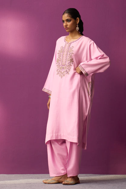 Woollen Pheran Set/Aari - Silver Pink